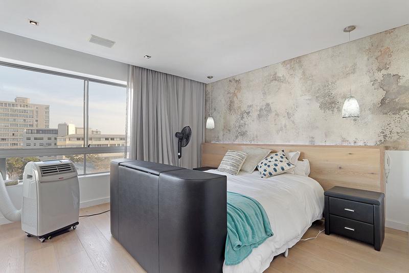 To Let 2 Bedroom Property for Rent in Sea Point Western Cape